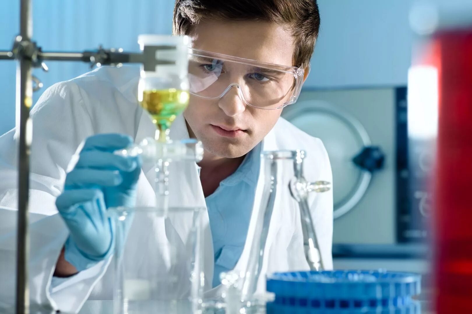 Wissenschaftler. R & d team. Научный сотрудник для детей. Der wissenschaftler. Группа ученых.
