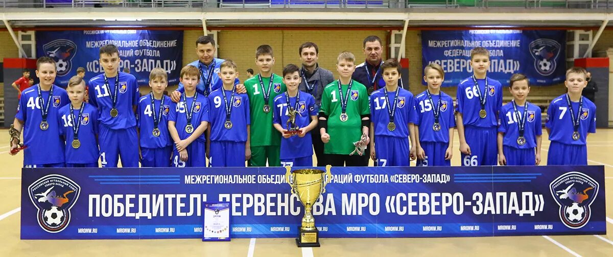 московская застава команда. мро северо-запад по футболу. фк алмаз-антей санкт-петербург 2010 год. мро запад. электрон (футбольный клуб, великий новгород).