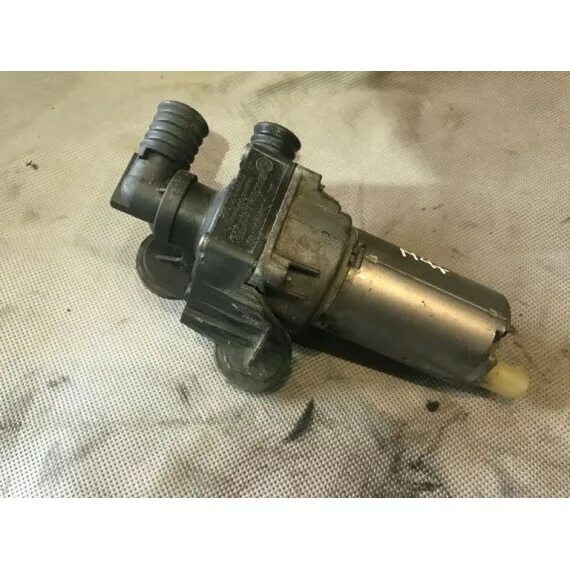 Доп помпа бмв е46. Электропомпа бмв. Насос охлаждающей жидкости bmw f10. Дополнительная водяная помпа bmw e39. Электропомпа бмв.