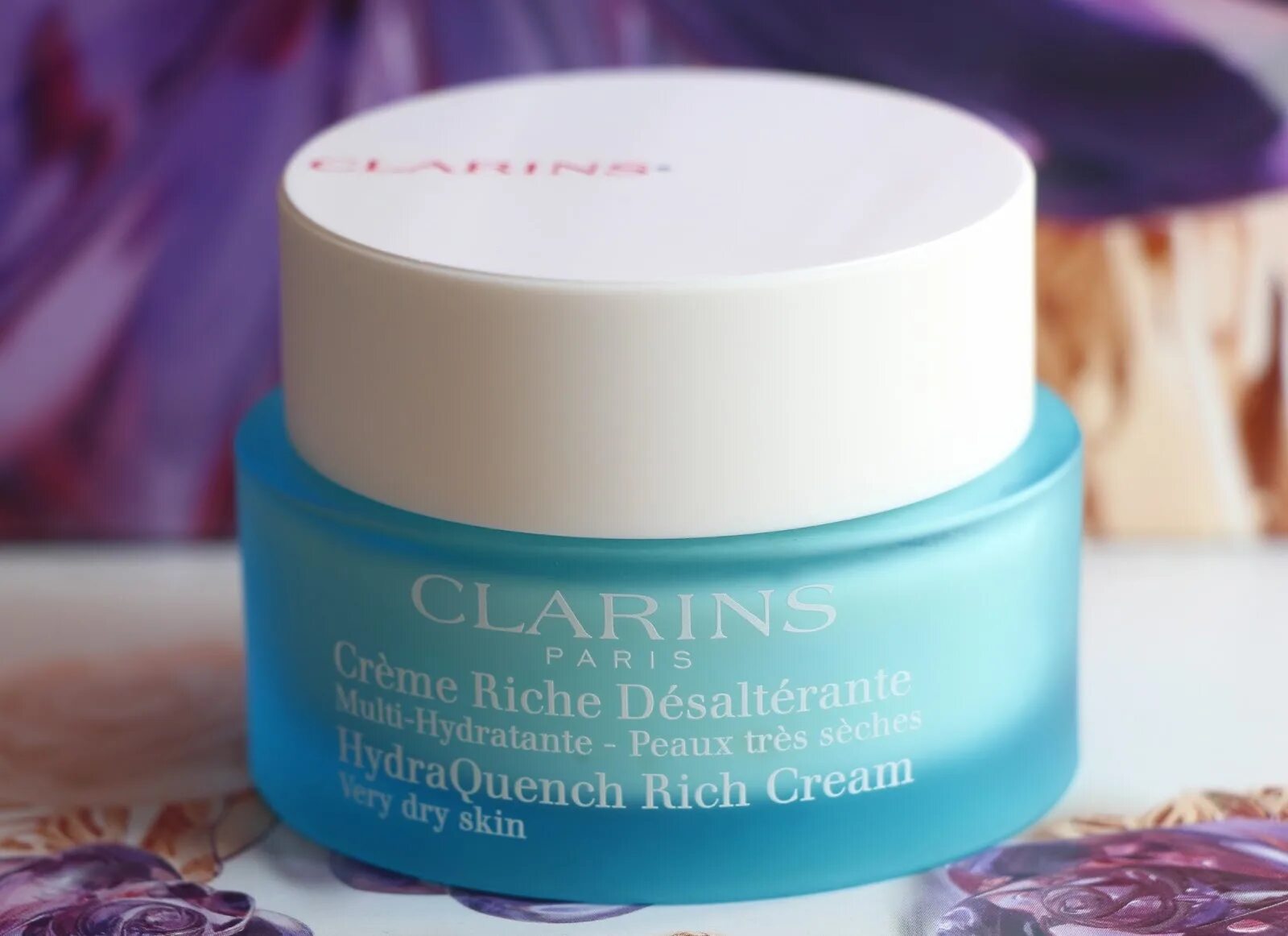 Clarins spf 15 увлажняющий крем. Кларанс увлажняющий крем. clarins крем двухфазный. кларанс крем для лица увлажняющий.