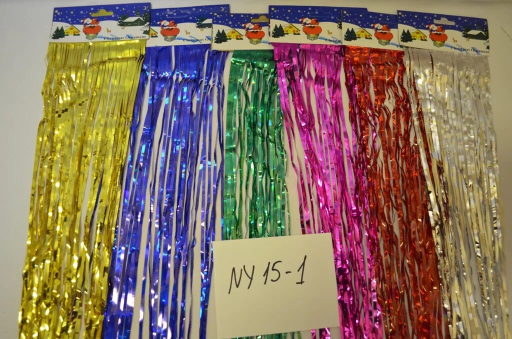 Дождик новогодний. Супертонкий дождик новогодний. Из чего сделан дождик новогодний. Из чего сделан дождик новогодний. Штора из дождика.