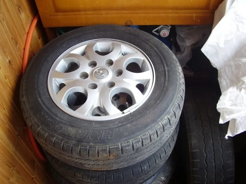 Колеса на гранд старекс. Диски на хендай гранд старекс r16. Hyundai grand starex r20. Hyundai starex r17. Колеса на хендай старекс.