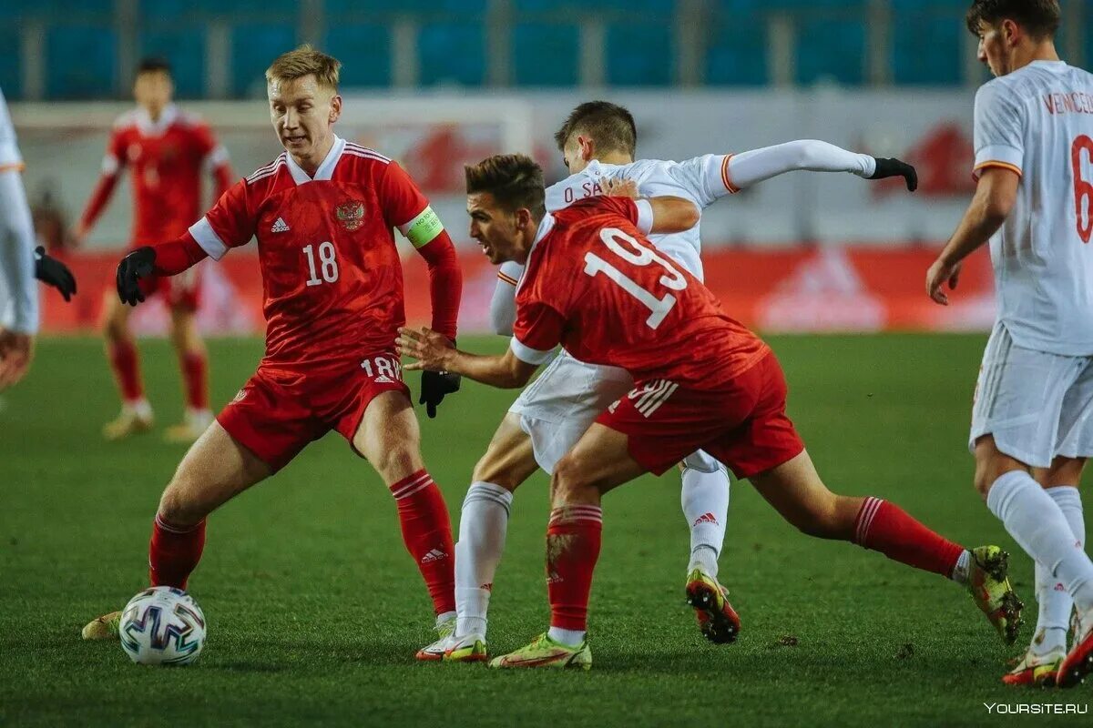 Видео футбол матч россия. Сборная России u21. Сборная России u13. Молодёжная сборная России по футболу. Сборная России по футболу.