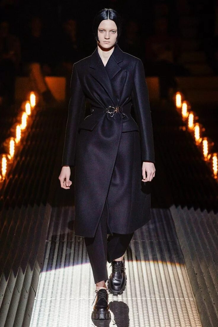 Prada коллекция осень 2020. Прада осень. Прада осень. Коллекция прада 2017. Prada осень-зима 2016-2017.