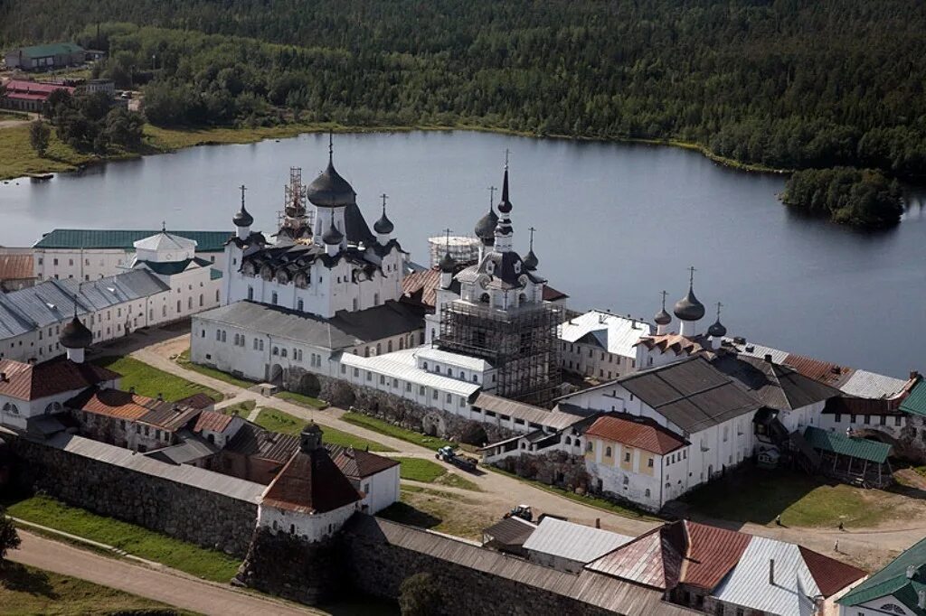 Северные мужские монастыри
