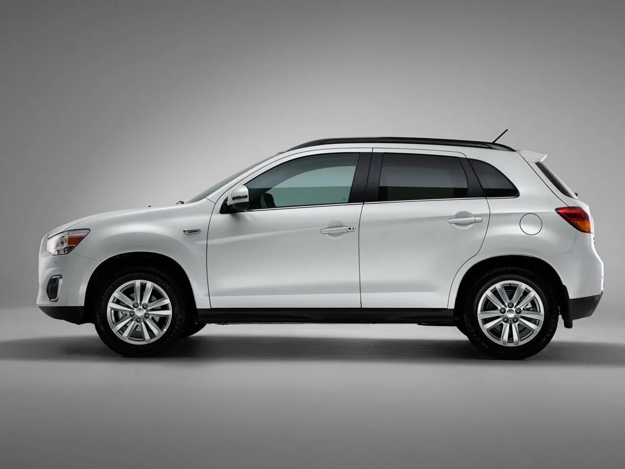 Кроссовер мицубиси asx. Фото заги ваши чёрный. V records. Элчин сайд л. Mc fats collective, alibi - rise up.