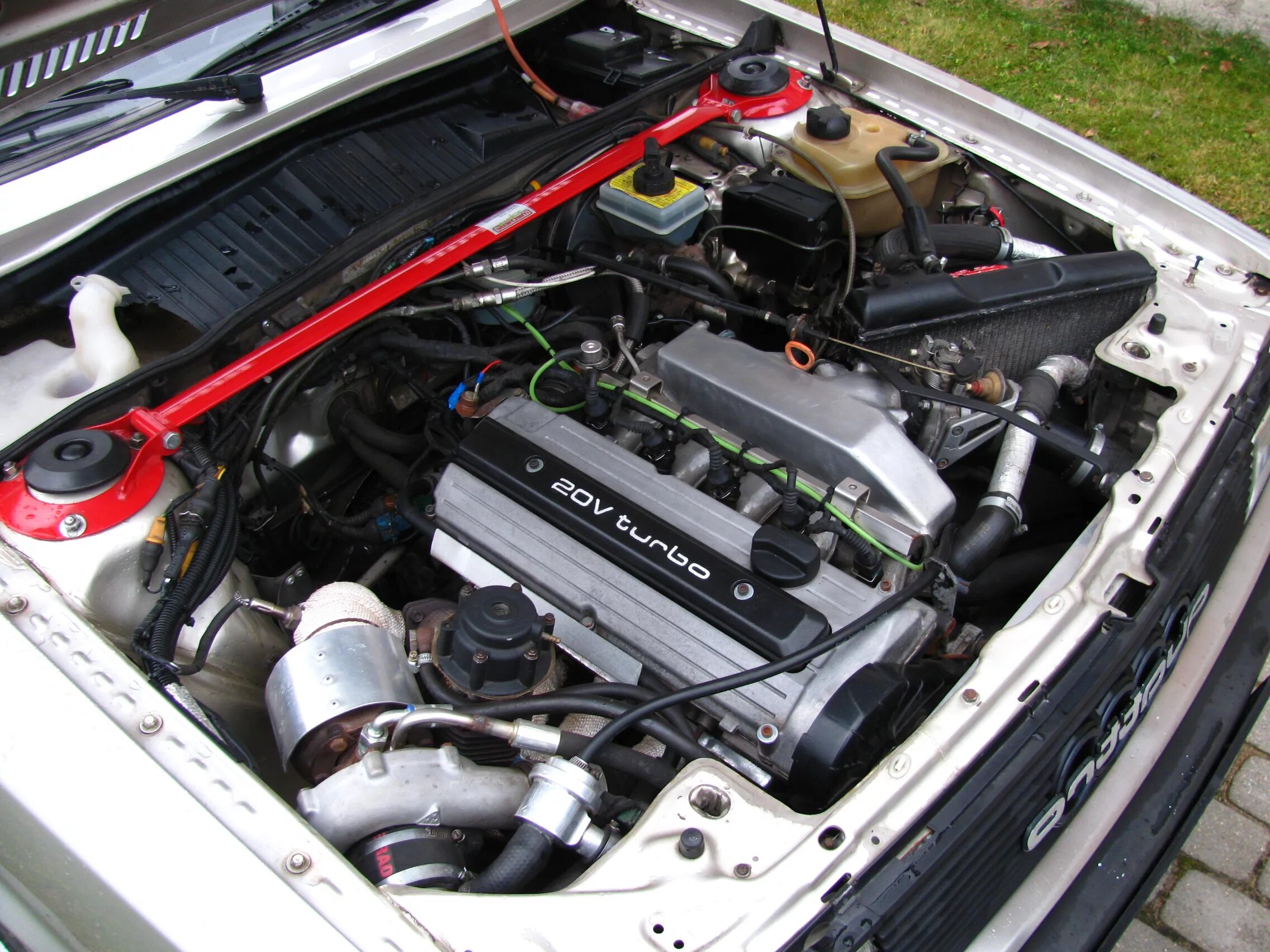 Aan 2.2 turbo. Audi 2.2 20v Turbo. Мотор Ауди 2.2 турбо. Двигатель Ауди 20v. Двигатель Ауди rs2.