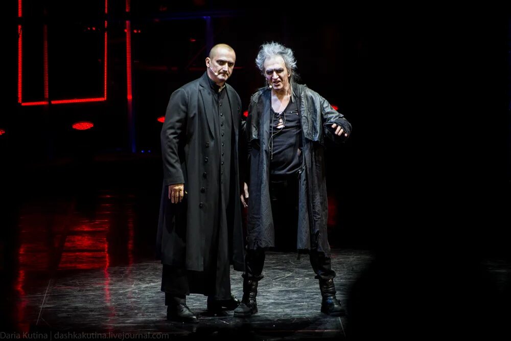 Король и шут рок опера тодд. Суини тодд мюзикл король и шут. Михаил горшенев тодд. Рок опера тодд горшенёв. Король и шут мюзикл тодд.