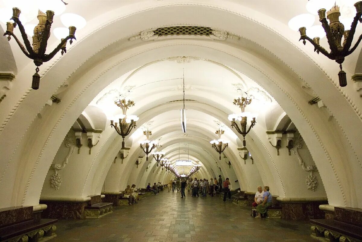 Станция Арбатская Арбатско-Покровская. Московский метрополитен станция Арбатская. Станция Арбатская Арбатско-Покровская линия. Станция метро Арбатская Арбатско-Покровской линии. 8 московский метрополитен