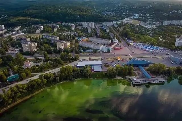 Самолет над каневской. Низко летающие самолеты. Самолеты над ясенево. Аэропорт чебоксары самолеты. Самолеты над орлом сегодня.