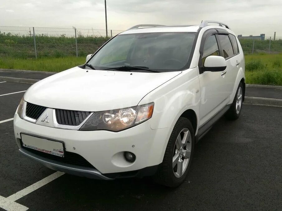 Мицубиси аутлендер 2008г. Mitsubishi Outlander XL 2008. Mitsubishi Outlander 2008 белый. Мицубиси Аутлендер 2008 белый. Outlander XL белый 2008.