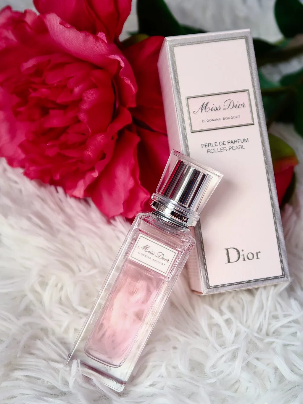 Купить диор букет. Dior Blooming Bouquet, Парфюм. Miss Dior Blooming Bouquet. Miss Dior Blooming Bouquet флакон. Dior Blooming Bouquet 75008.