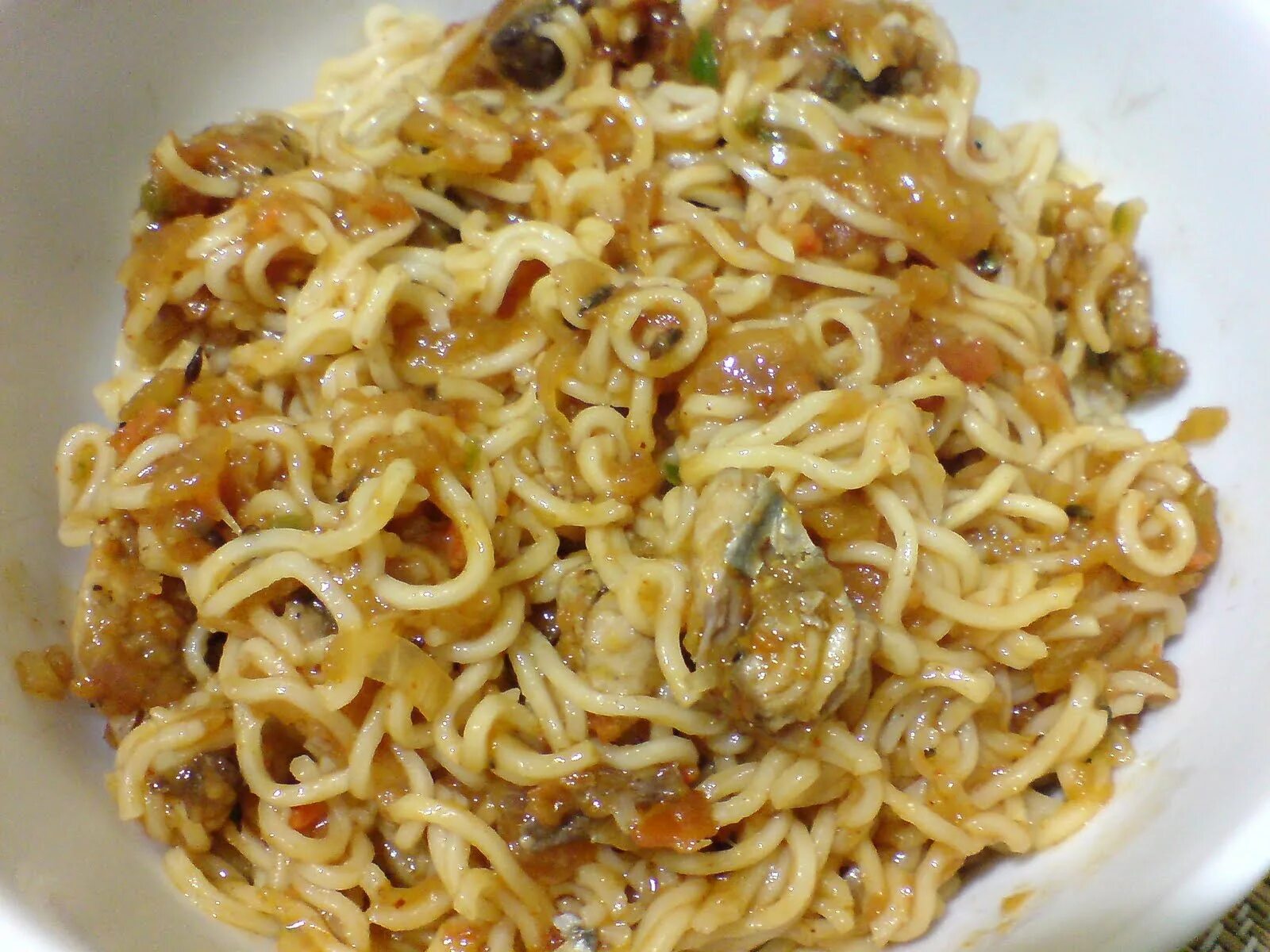 Как вкусно приготовить лапшу быстрого приготовления