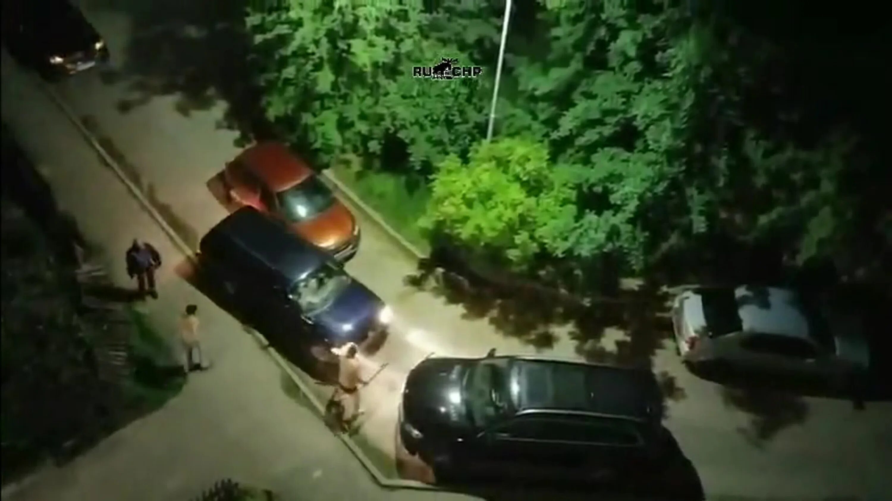 Неизвестные машины. Машина лузер. На каких машинах катаются жителей во владивостоке. Машина во дворе. Самая некрасивая машина.