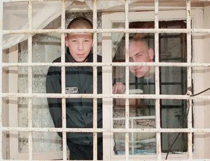 Со скольки лет садят в детскую колонию