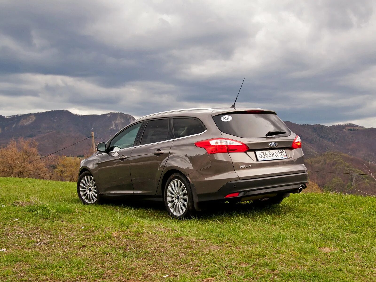 Форд фокус 3 универсал 2013. Ford focus 3 универсал. ford фокус 3 универсал. ford focus 3 рестайлинг универсал. форд фокус универсал 2012.