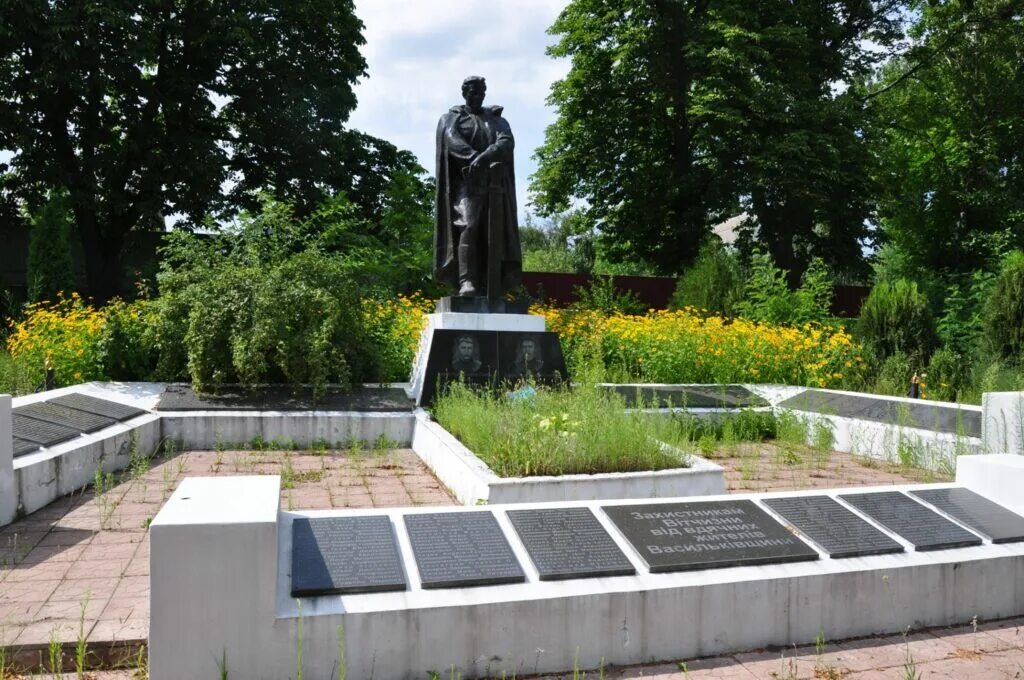 Ольшанка (Ольшанский район). Мемориал Васильковскому. Памятник Васильковскому Конаково. Село Ольшанка Ростовская область.