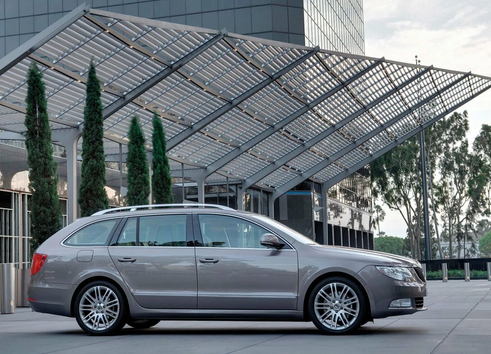Суперб 3.6. Skoda superb combi. шкода суперб универсал. škoda superb combi. суперб универсал 2010.