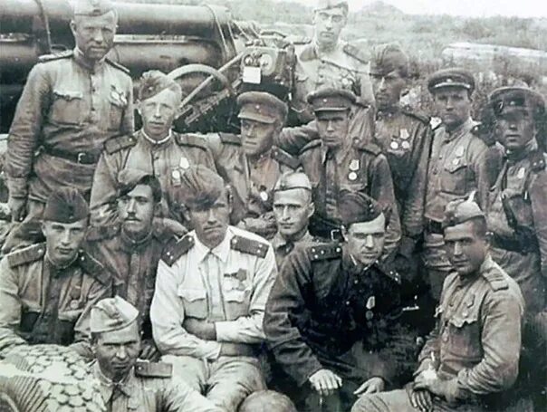 Раньше как будто и не было его, а сейчас - жмёт": 100-летие Юрия Никулина - 18 д