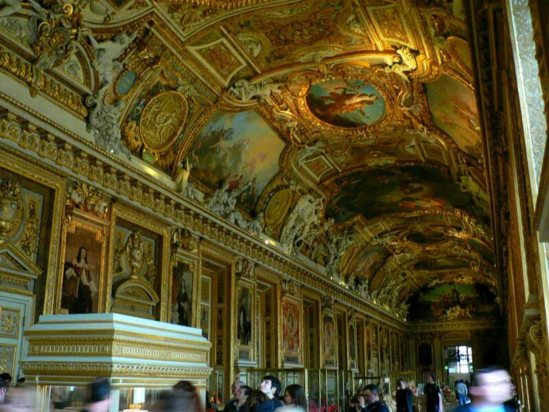 Лувр зал. Лувр зал. Лувр зал. Лувр музей в париже внутри залы. Лувр зал денон.