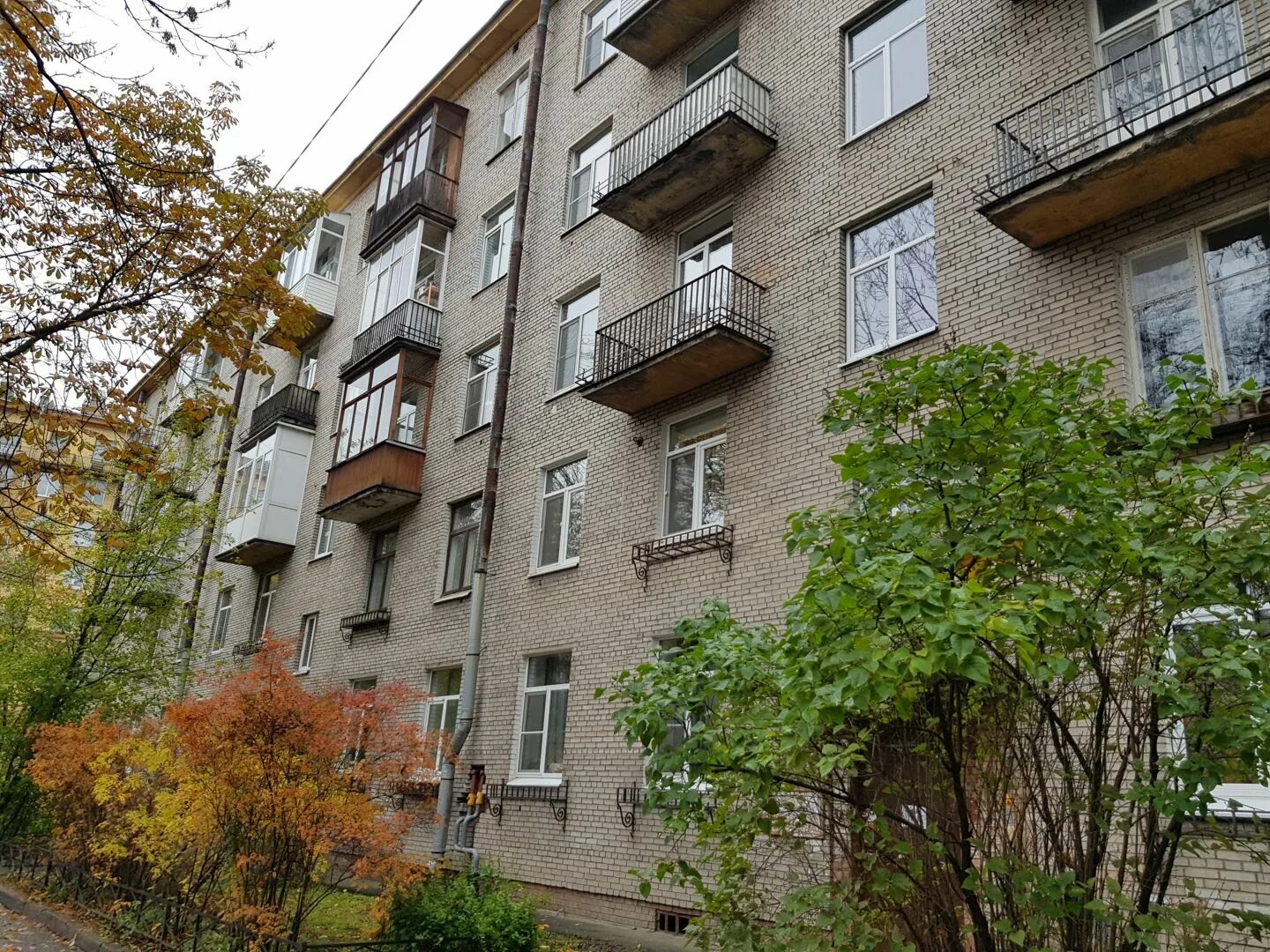 Новостроек 11. Ул мостовицкая 11 киров. Пос. Альфа эльмаш екатеринбург. Ул новостроек.