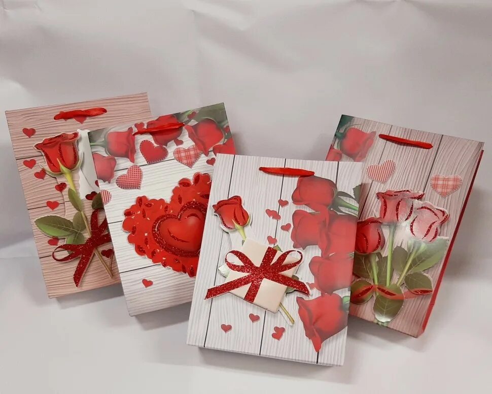 Коробка shary косметика. Упаковки косметики красивые всякие масочки всякие штуки. Упаковки конфет ассорти. Упаковка ассорти. Мед-суфле демилье.