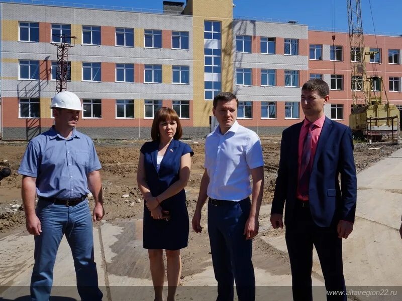 Школа 133 пермь учителя. Директор школы 133. Директор школы 8 красноярск. Школа 133 барнаул. Школа 133 барнаул.
