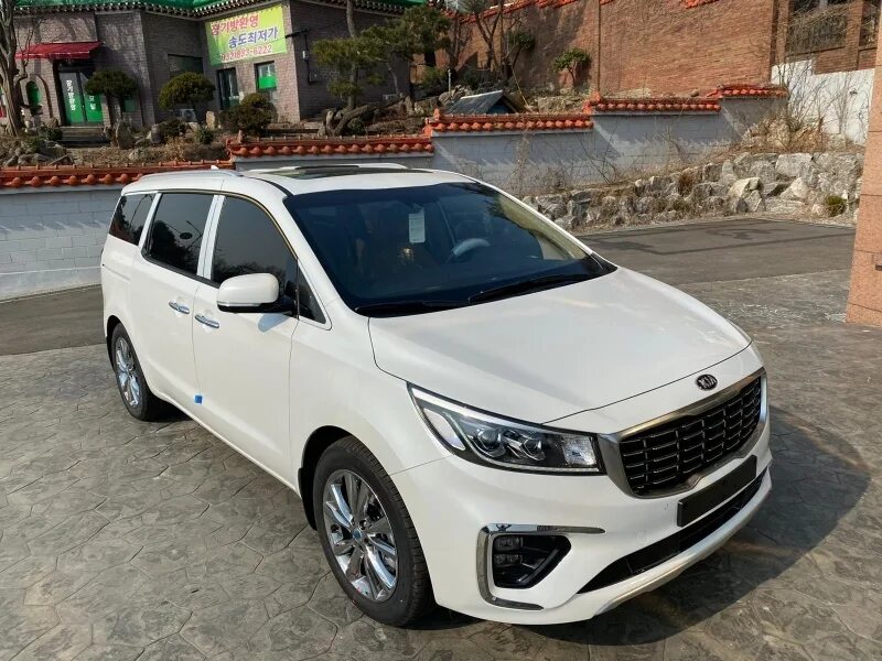 Киа карнивал 2020 года. Kia Carnival 2020. Киа Карнивал 2020 белый. Kia Carnival 3 белая. Kia Carnival 2020 Limousine.