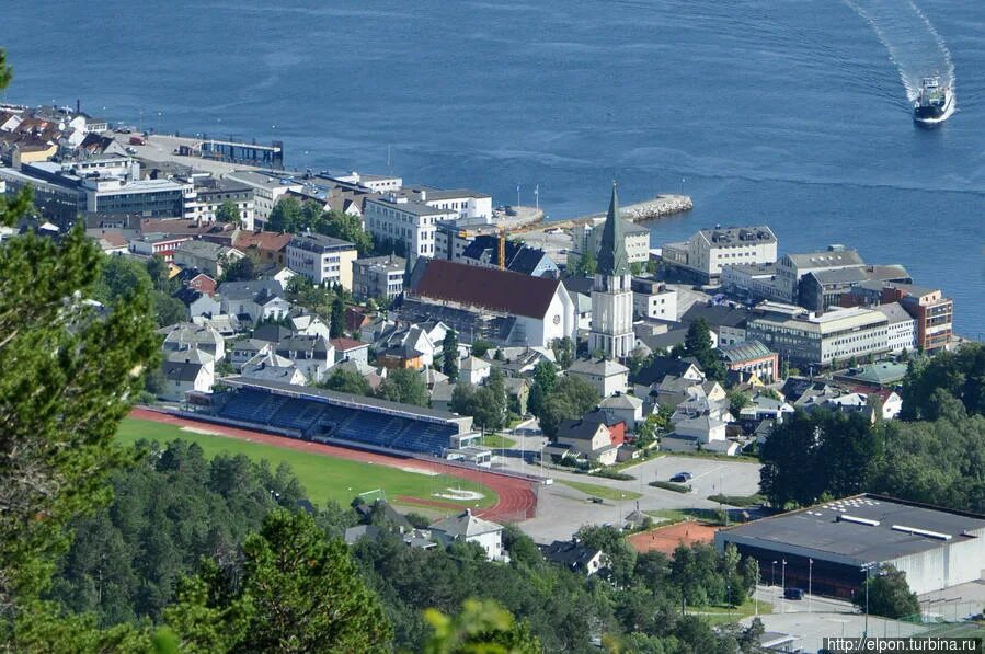 Molde Норвегия. Мольде город. Молде-Фьорд. Город Мольде Норвегия фото.