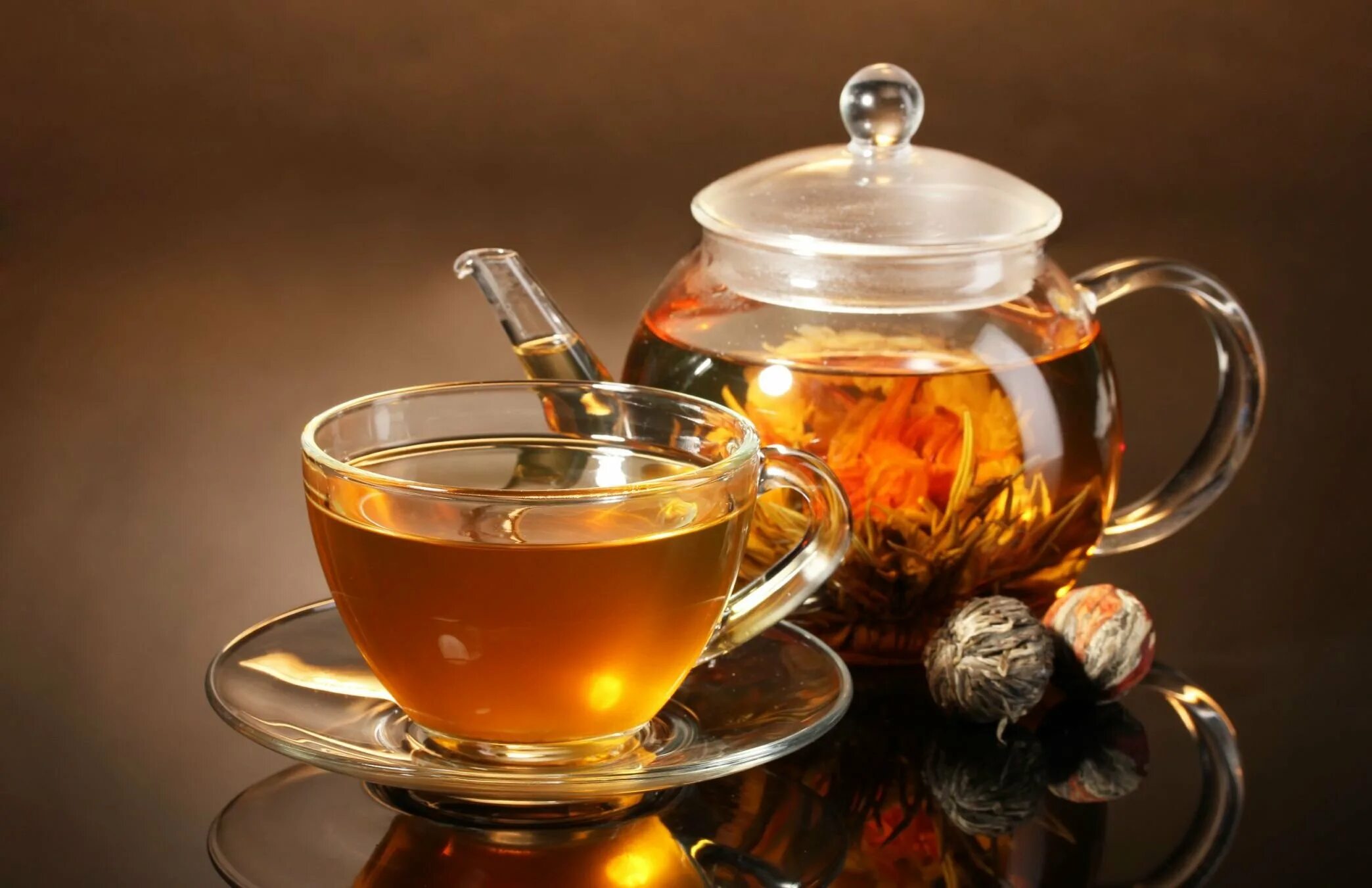 Чай доброе утро добрый день. Чашечка чая для настроения. Чашка чаю. Кружка с чаем. Утренний чай.