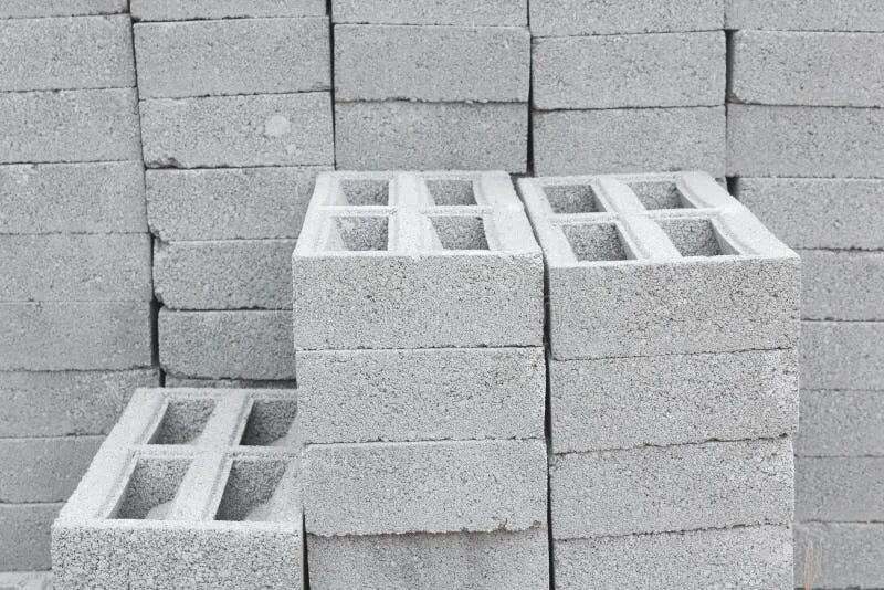 Стопка бетонных кирпичей. Зарик кирпичи бетонные. Concrete Brick.