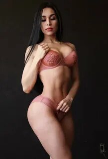Yuliett Torres, a mexicana tesuda que vai fazer seu coração palpitar. 