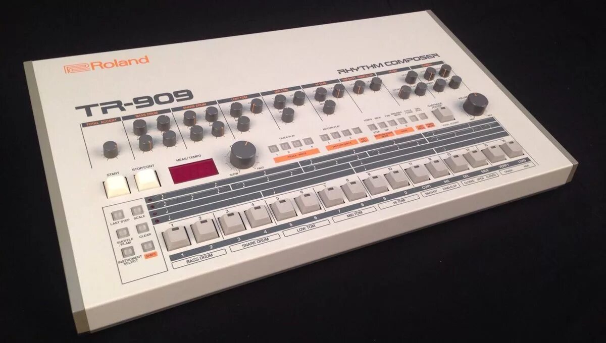 Драм машина roland tr-65. Tr 909. Драм-машина «roland tr-909. Драм-машина «roland tr-909. Roland tb 909.