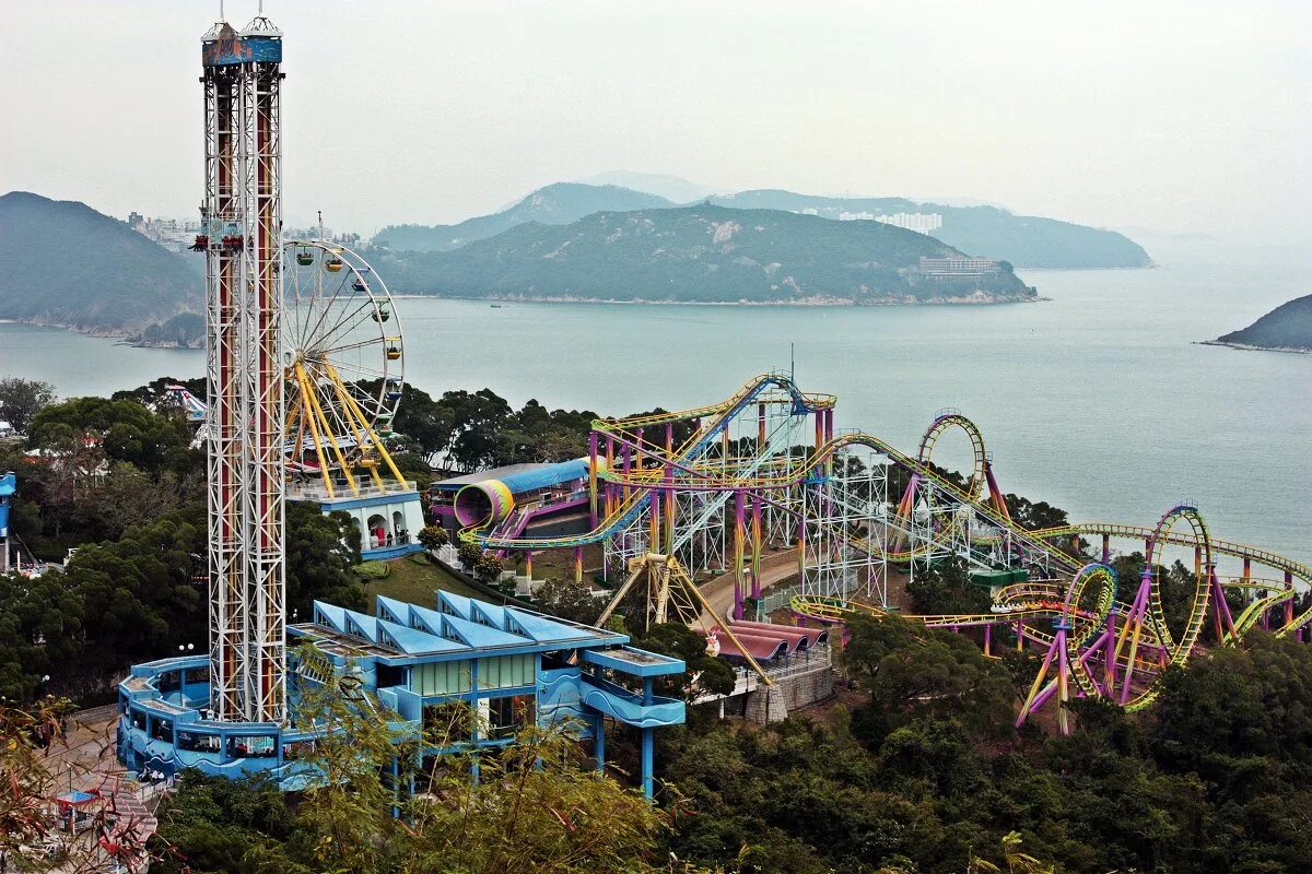 Небуг развлечения. Оушен парк в Гонконге аттракционы. Аквапарк Ocean Park Гонконг. Океанический парк в Гонконге. Небуг парк аттракционов Лунапарк.