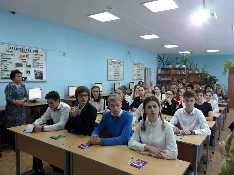 администрация камышин. спортзал камышин. медперсонал гбуз стерлибаш. языковая школа я пробный егэ. администрация города камышина.