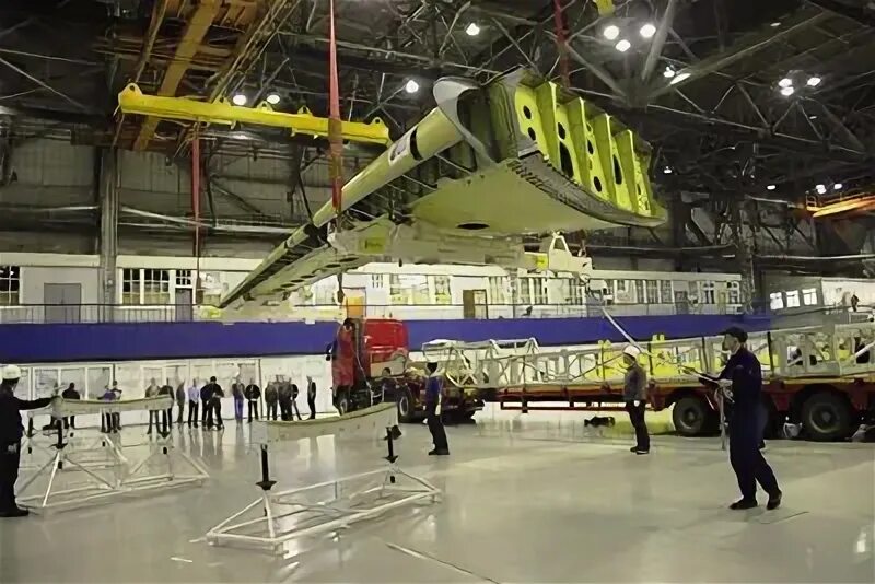 Мс иркутск. Центроплан МС-21. Композитное крыло для МС-21. Центроплан самолета МС-21. Крыло МС-21 АЭРОКОМПОЗИТ.