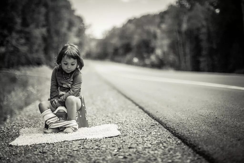 Pissing daughter. Пипи девочек детей на улице. Мальчики пи пи коллекция. Девочки дети пауза. Мальчик Pis.