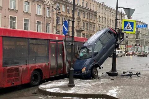 Автобус столб