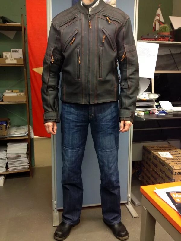 Кожаная мотокуртка kawasaki vulcan. Куртка крипто apex legends. Виброрейка бензиновая tss-msd-1,2 2-х тактный уценка. Виброрейка бензиновая tss- vtz-1. Тмк тагмет логотип.