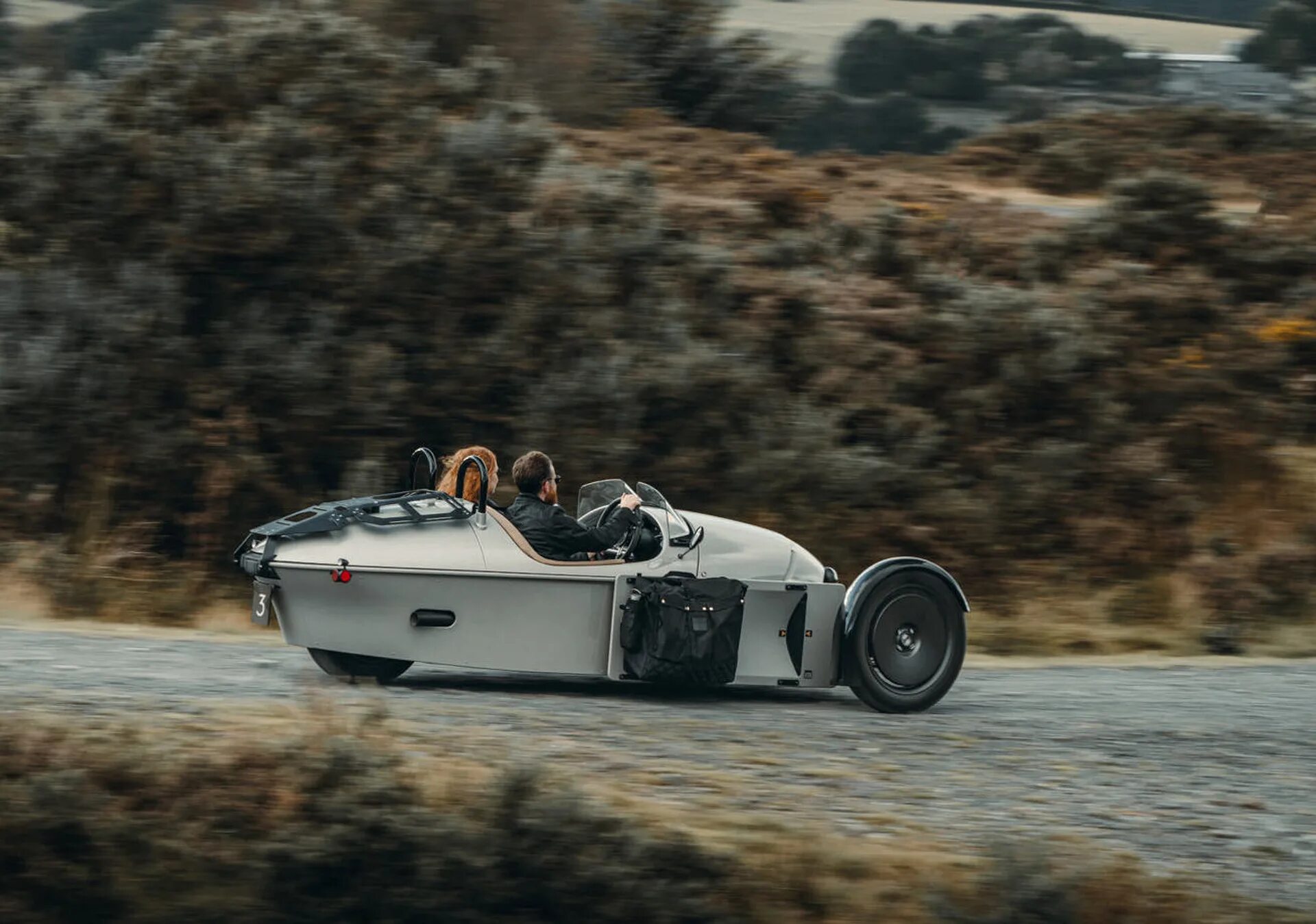 Super three. Morgan super 3 2025. morgan 3 wheeler 2017 года скорость. morgan super 3 2025 price. супер 3.