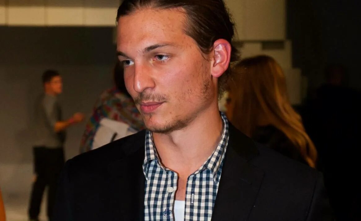 Виктор орбан смеется. Виктор орбан с семьей. Виктор орбан. Виктор орбан гашпар. Орбан и зеленский фото.