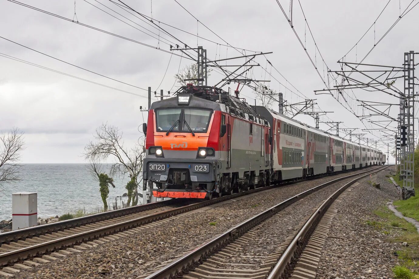 Сколько поездов в ржд россии. Эп20. РЖД Russian Railways. Поезда РЖД эп20. РЖД на английском.