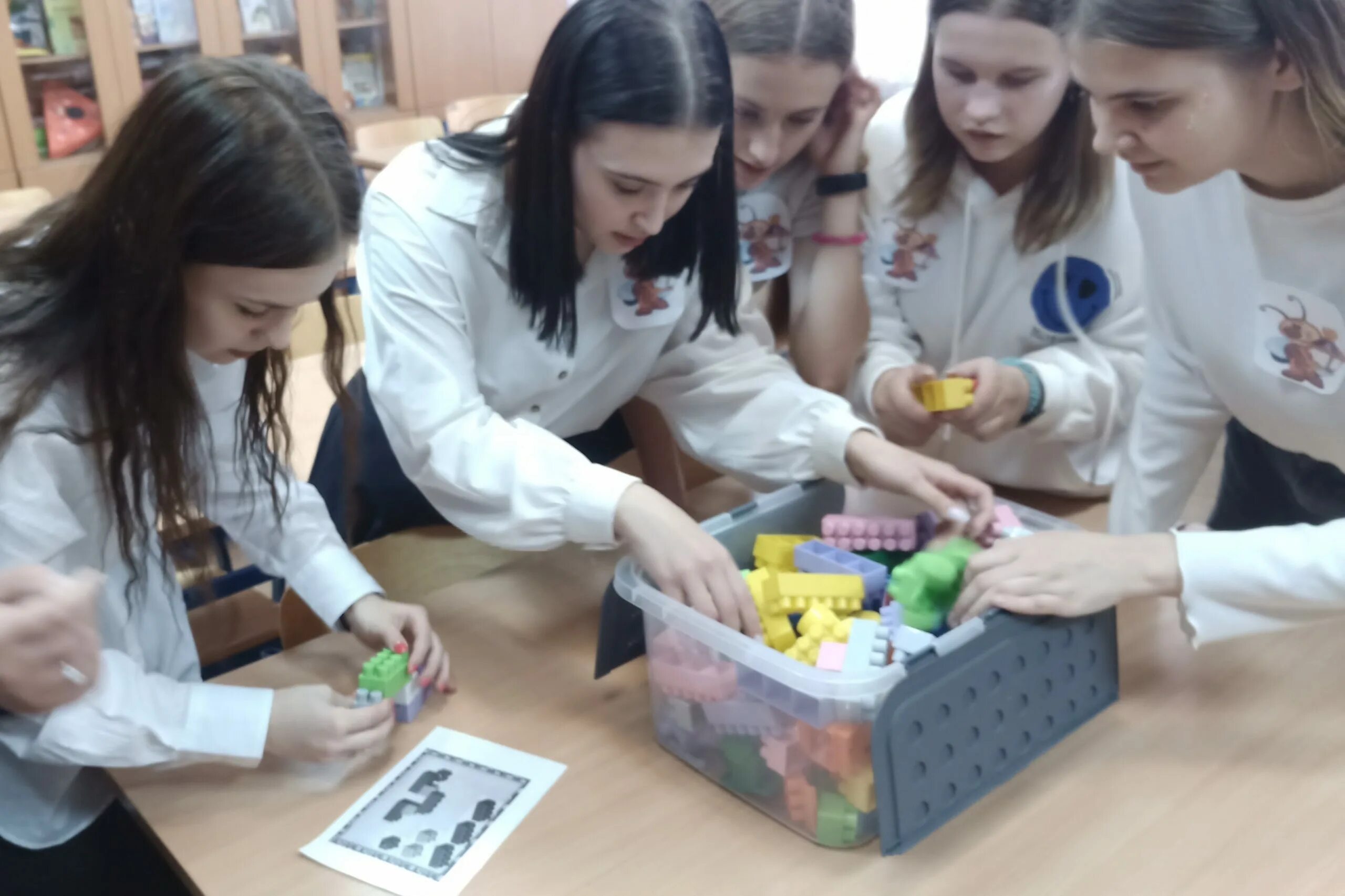 Для студентов дошкольного образования. Посвящение в студенты медколледжа. день среднего профессионального образования. картины на день спо дошкольное образование. с днем работника среднего профессионального образования.