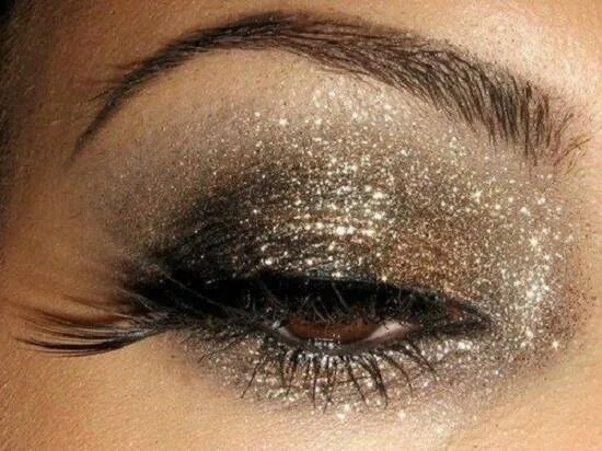 915 Likes, 9 Comments - btwimamarie (@amarieproctor) on Instagram: "@bulkglitter