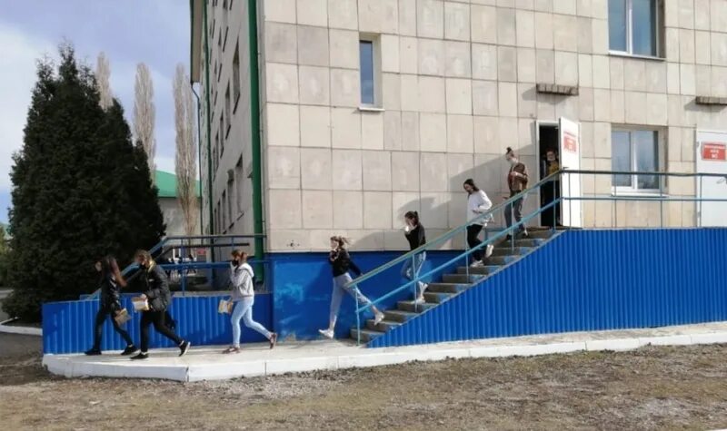 нефтяной колледж октябрьский башкортостан. онк октябрьский нефтяной колледж общежитие. с. с. октябрьский нефтяной колледж общежитие.