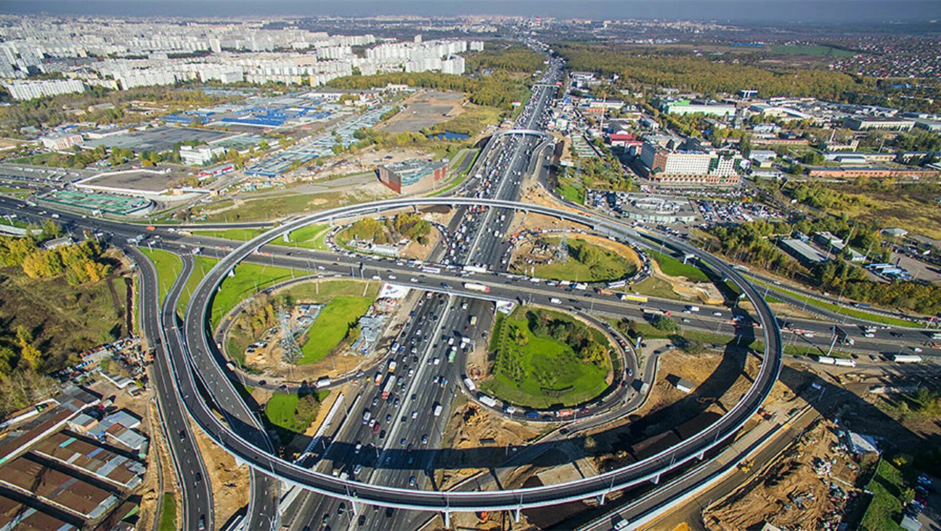 Москва Кольцевая магистраль. МКАД Москва. Кольцевая автодорога МКАД. МКАД транспортная развязка Крутицкая. Транспортная зона б