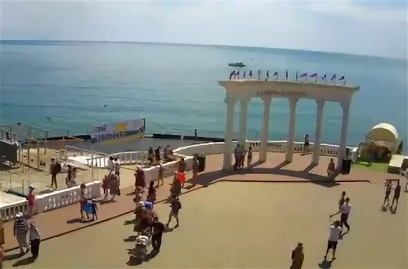 Камера набережная Алушта. Веб камера Алушта площадь Советская. Алушта набережная веб. Алушта Крым променад.