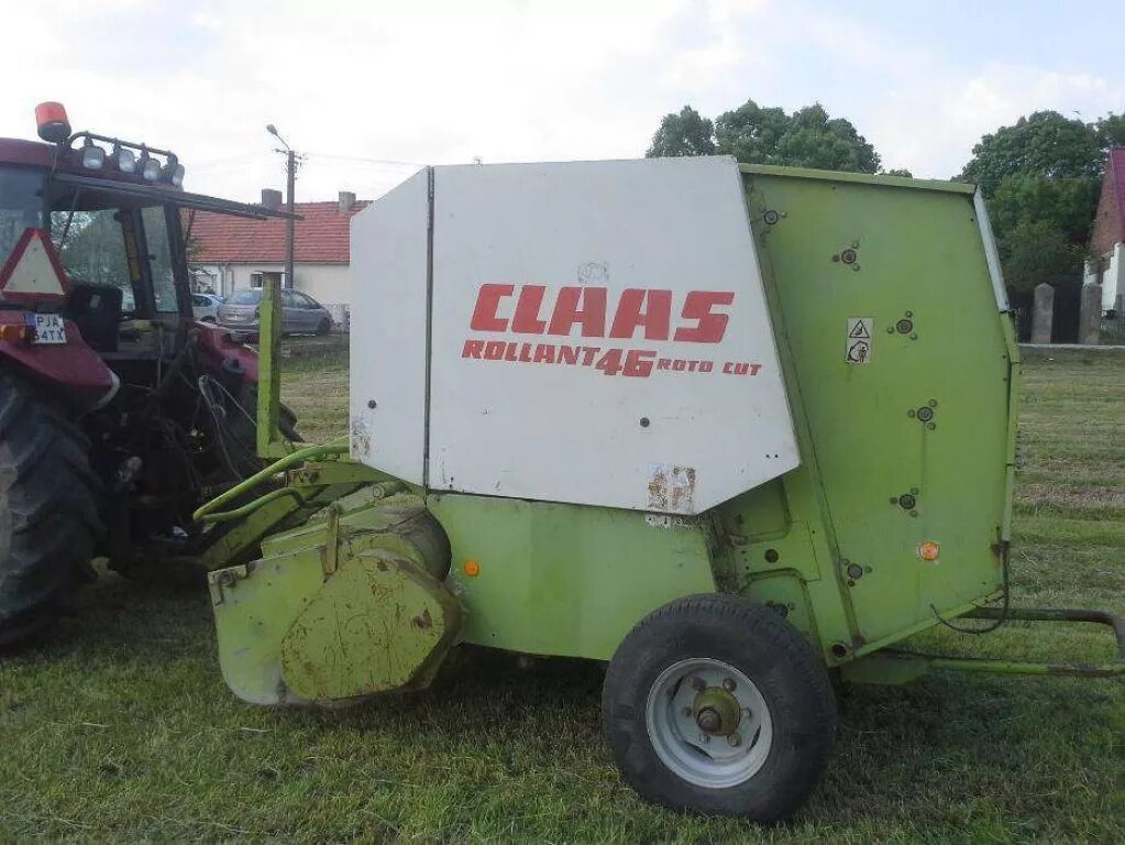 Подборщик claas. Пресс-подборщик CLAAS Rollant 46. Подборщик для CLAAS Rollant 46-66. Пресс подборщик CLAAS Rollant 350. CLAAS 46 пресс подборщик для сена.