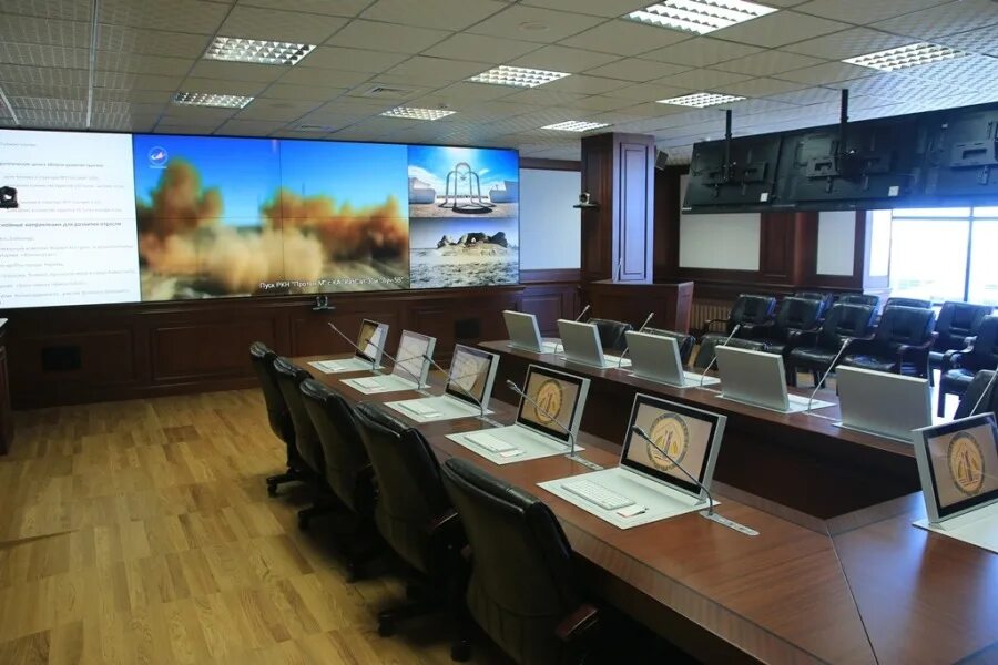 Диспетчерский центр кжд. Ситуационный центр дороги казахстана. Ситуационный центр губернатора. Ситуационный центр дороги казахстана. Ситуационный центр.