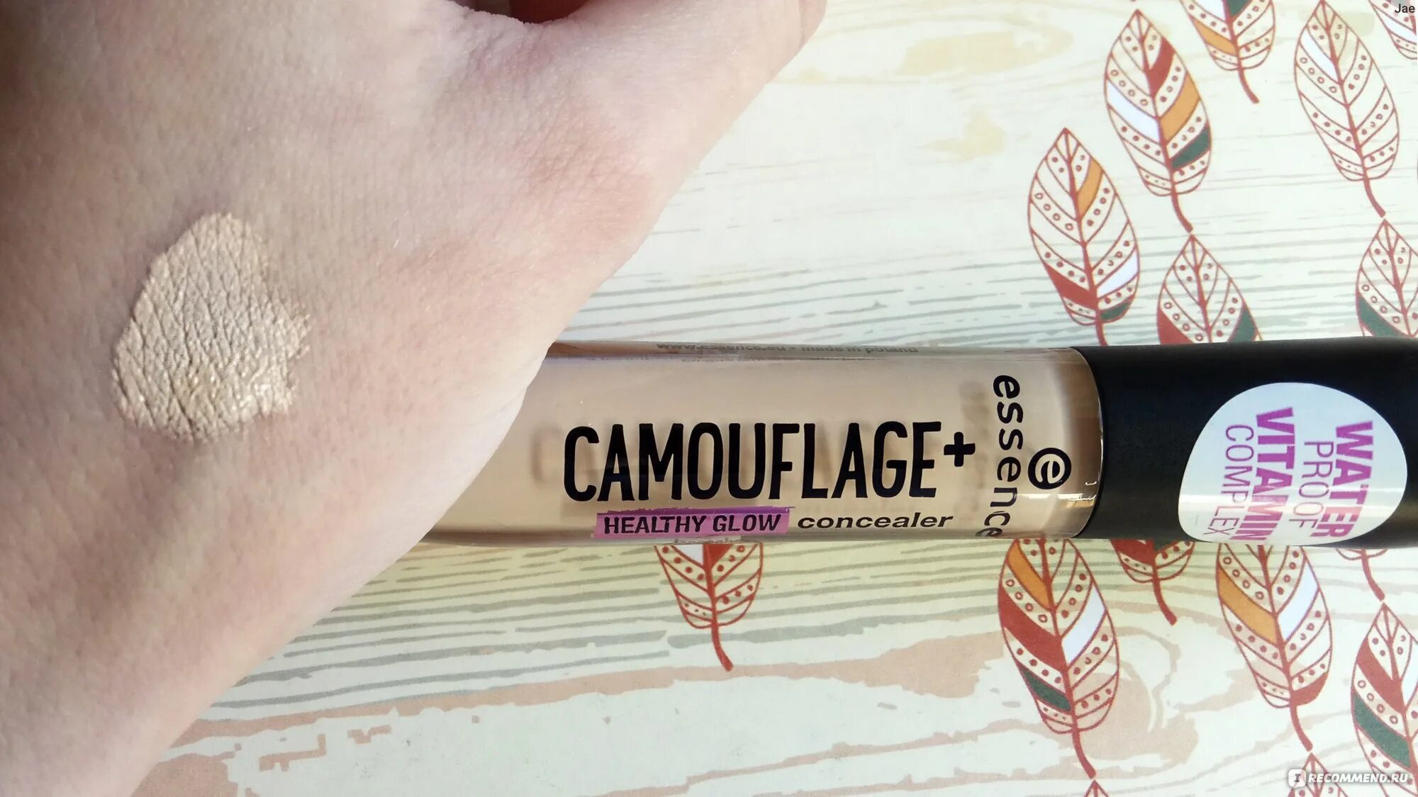 Essence camouflage. Essence camouflage matt concealer свотчи. essence camouflage консилер 10. консилер эссенс камуфляж 10 оттенок. консилер essence camouflage оттенки.